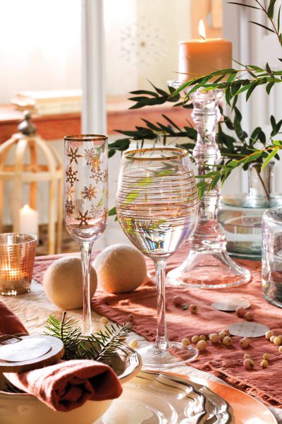 00444853 f6924d22 1333x2000 400x600 - Tips para decorar la mesa en Navidad