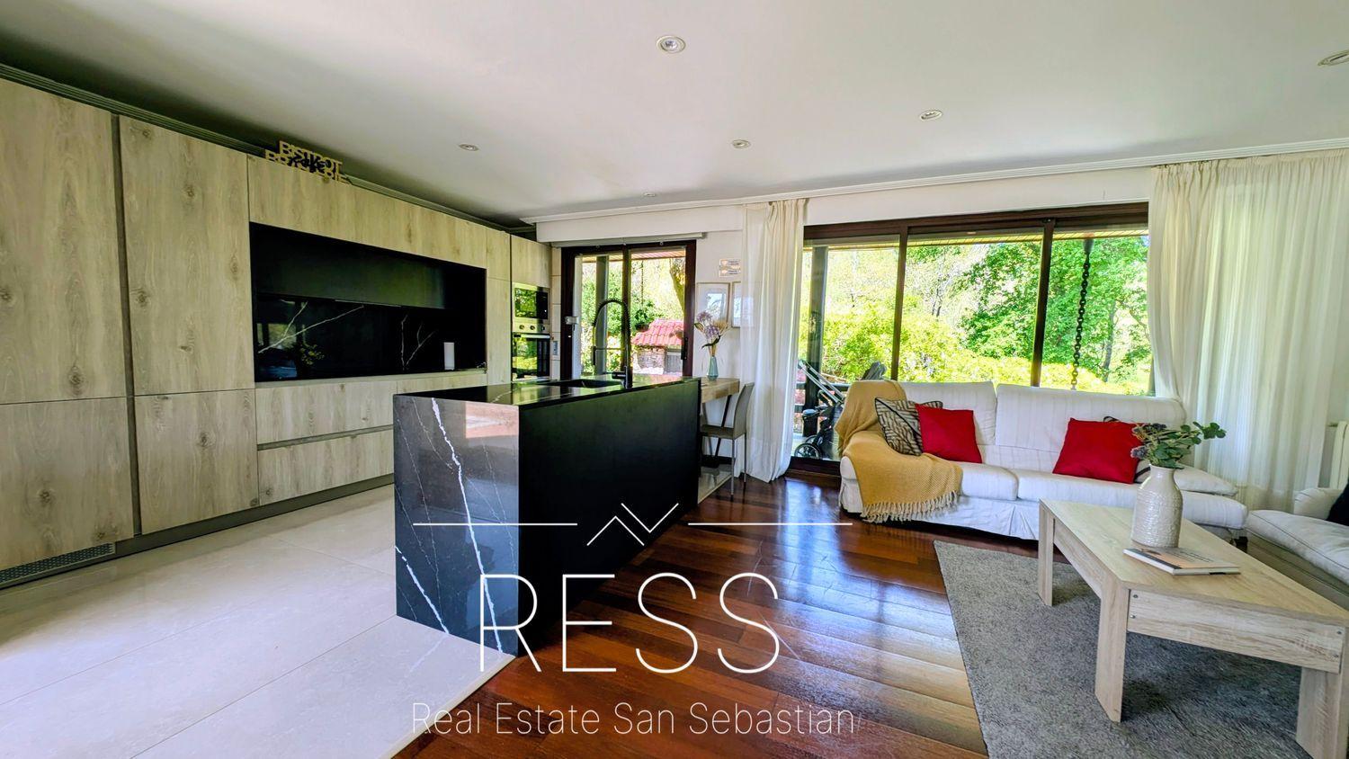 105256326 15384466 foto 231455 - Se vende: Casa con jard&iacute;n y piscina en Hondarribia, Pa&iacute;s Vasco
