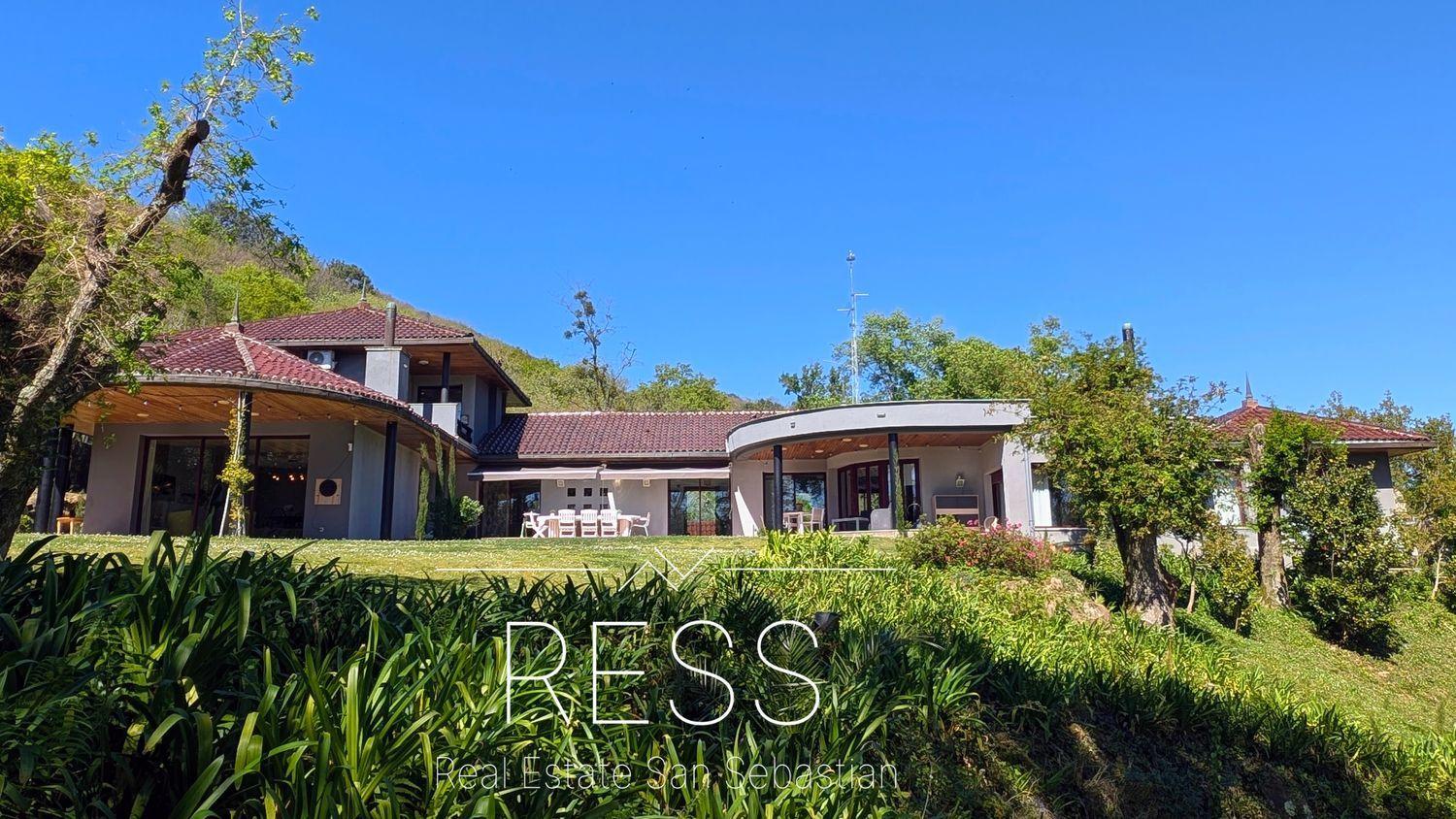 105256326 15384466 foto 484382 - Se vende: Casa con jard&iacute;n y piscina en Hondarribia, Pa&iacute;s Vasco