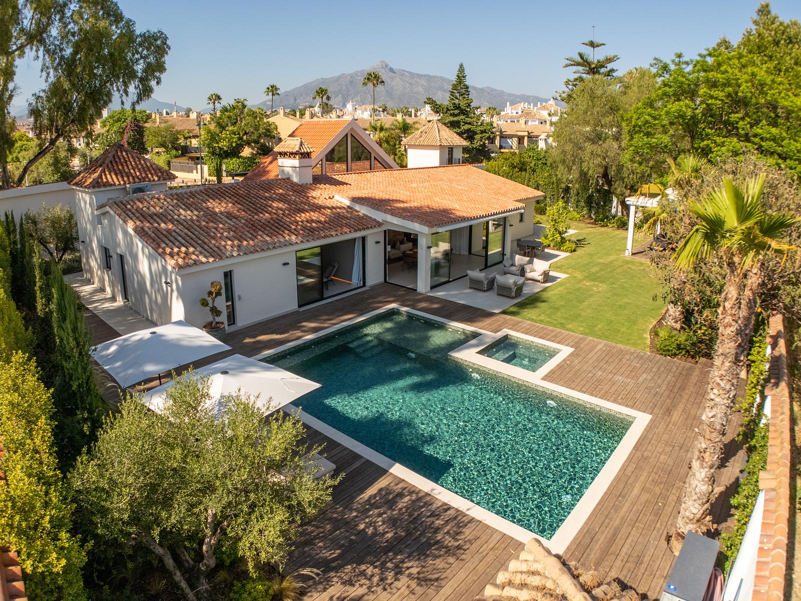 Villa de lujo y estilo contemporáneo a la venta en Marbella, Costa del Sol 207659145 14970812 foto 410115 - Villa de lujo y estilo contemporáneo a la venta en Marbella, Costa del Sol