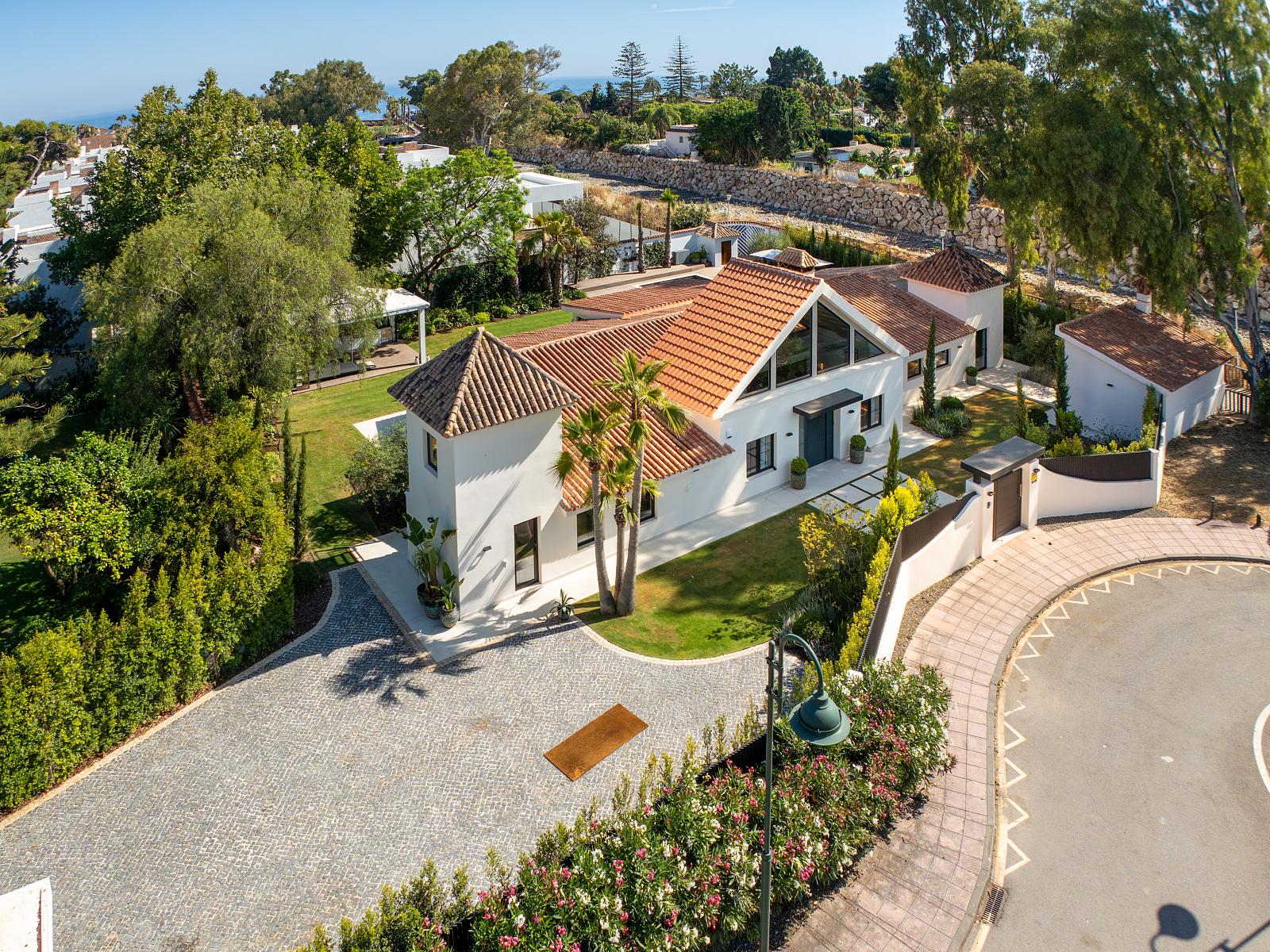 Villa de lujo y estilo contemporáneo a la venta en Marbella, Costa del Sol 207659145 14970812 foto 700726 - Villa de lujo y estilo contemporáneo a la venta en Marbella, Costa del Sol