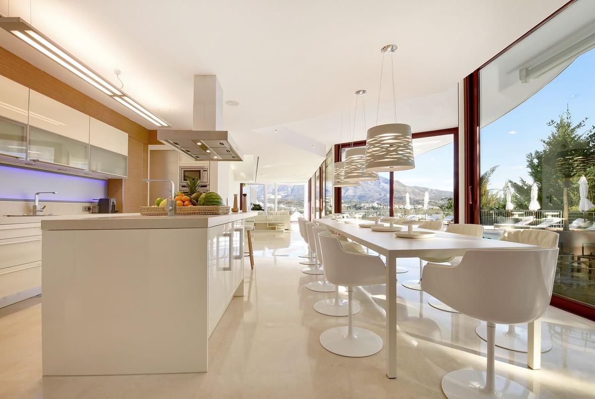 En venta: Villa de lujo con vistas panorámicas en Marbella 247913312 15320861 foto 191152 - En venta: Villa de lujo con vistas panorámicas en Marbella