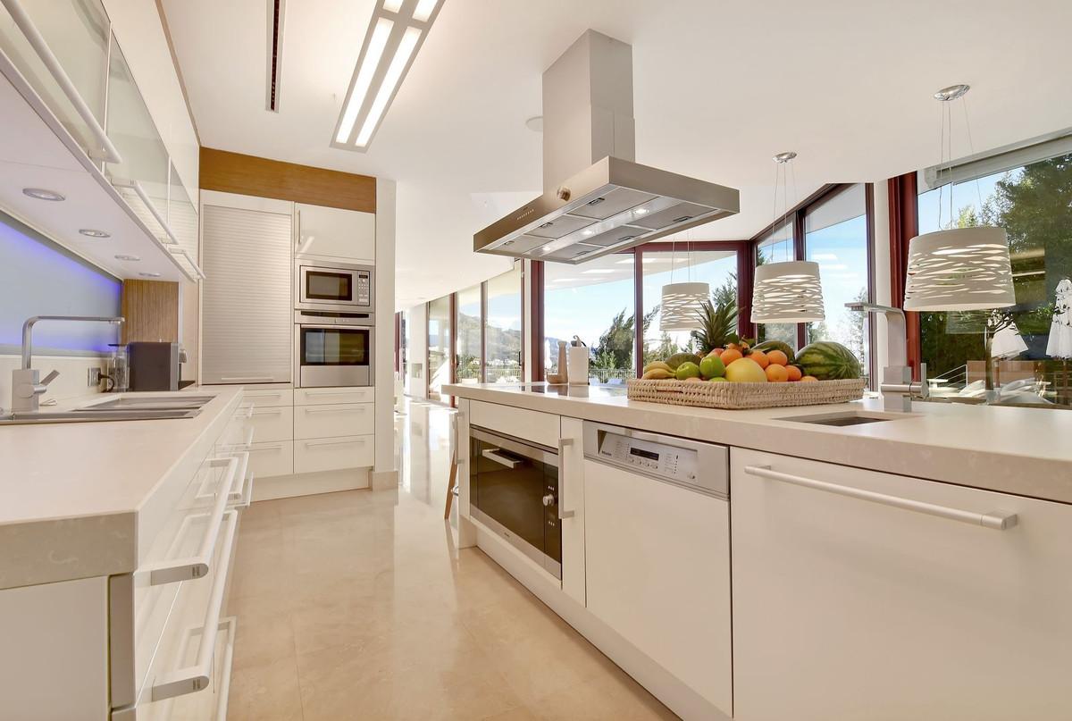 En venta: Villa de lujo con vistas panorámicas en Marbella 247913312 15320861 foto 688560 - En venta: Villa de lujo con vistas panorámicas en Marbella