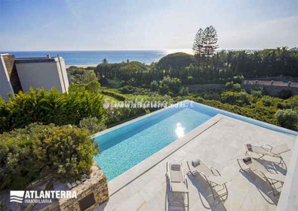 Para los amantes de Cádiz, moderna villa de estilo contemporáneo en Zahara de los Atunes 25885350 1577985 foto42081238 600x424 - Para los amantes de Cádiz, moderna villa de estilo contemporáneo en Zahara de los Atunes
