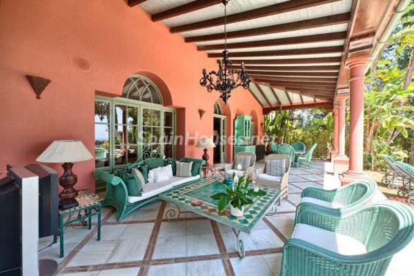 5304138 2105302 foto 297171 600x400 - Villas perfectas para disfrutar de todas las ventajas que ofrece un porche
