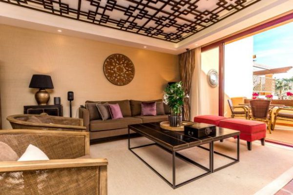 De Marbella al Continente Asiático solo hay un dúplex 66884997 2029265 foto 097179 600x400 - De Marbella al Continente Asiático solo hay un dúplex