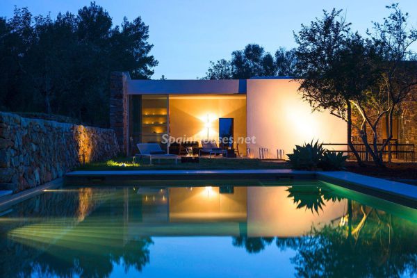 Contempla el paraíso natural único que rodea esta casa en Santa Eulalia del Río, Ibiza 68532389 2130392 foto 223418 600x400 - Contempla el paraíso natural único que rodea esta casa en Santa Eulalia del Río, Ibiza